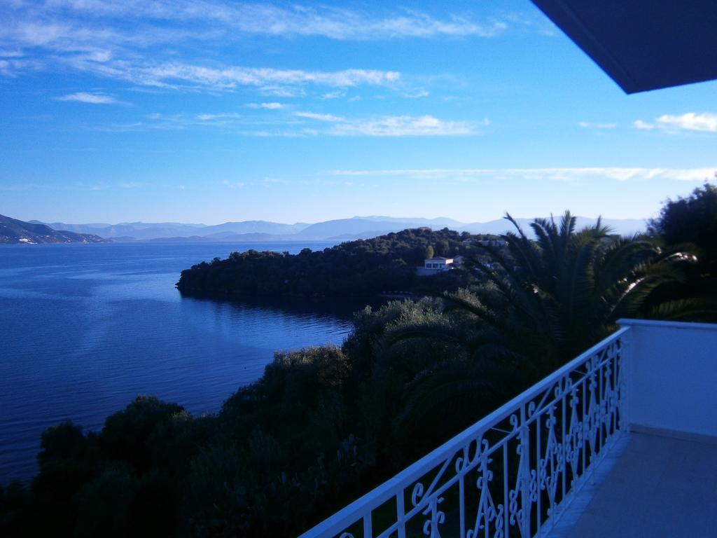 Dimitra Apartments K กอมเมนโน ภายนอก รูปภาพ