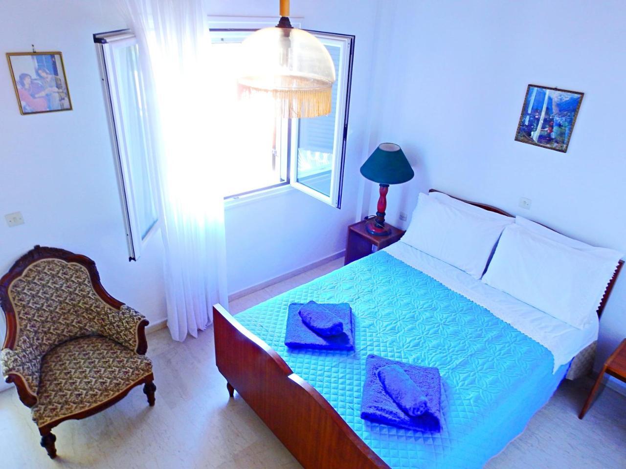 Dimitra Apartments K กอมเมนโน ภายนอก รูปภาพ