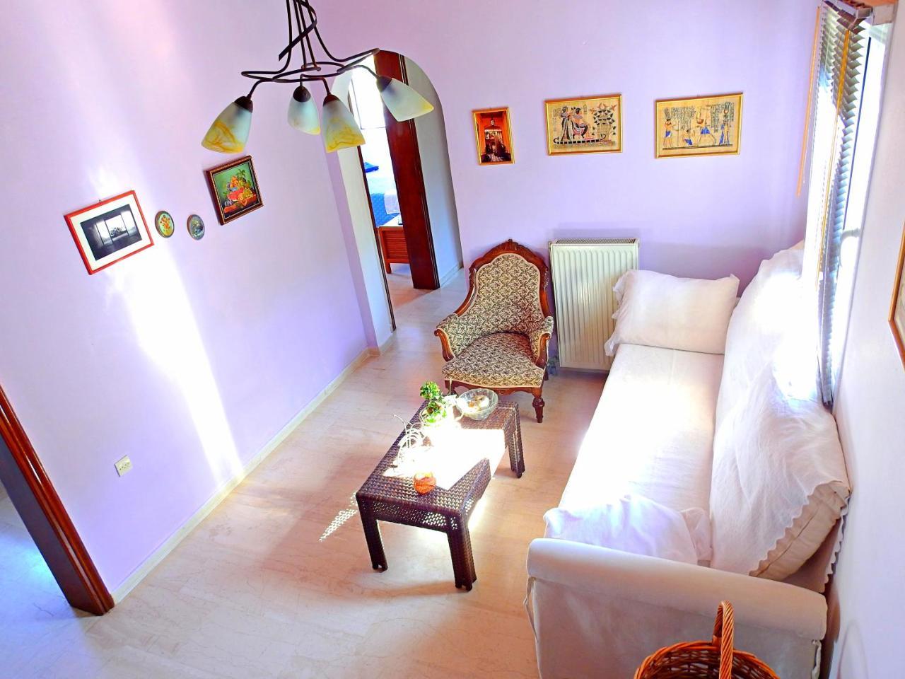 Dimitra Apartments K กอมเมนโน ภายนอก รูปภาพ