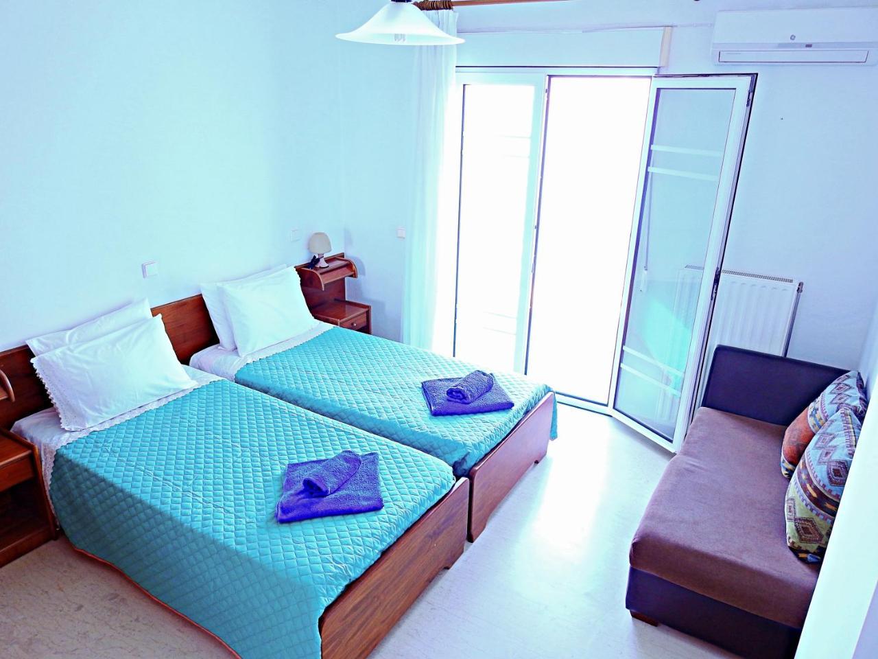 Dimitra Apartments K กอมเมนโน ภายนอก รูปภาพ