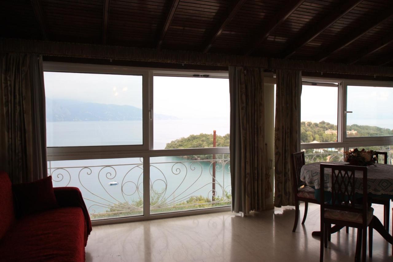 Dimitra Apartments K กอมเมนโน ภายนอก รูปภาพ